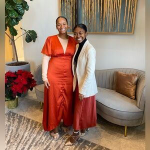 Meet your Posher, •HEY! I’M MALANI!!•
